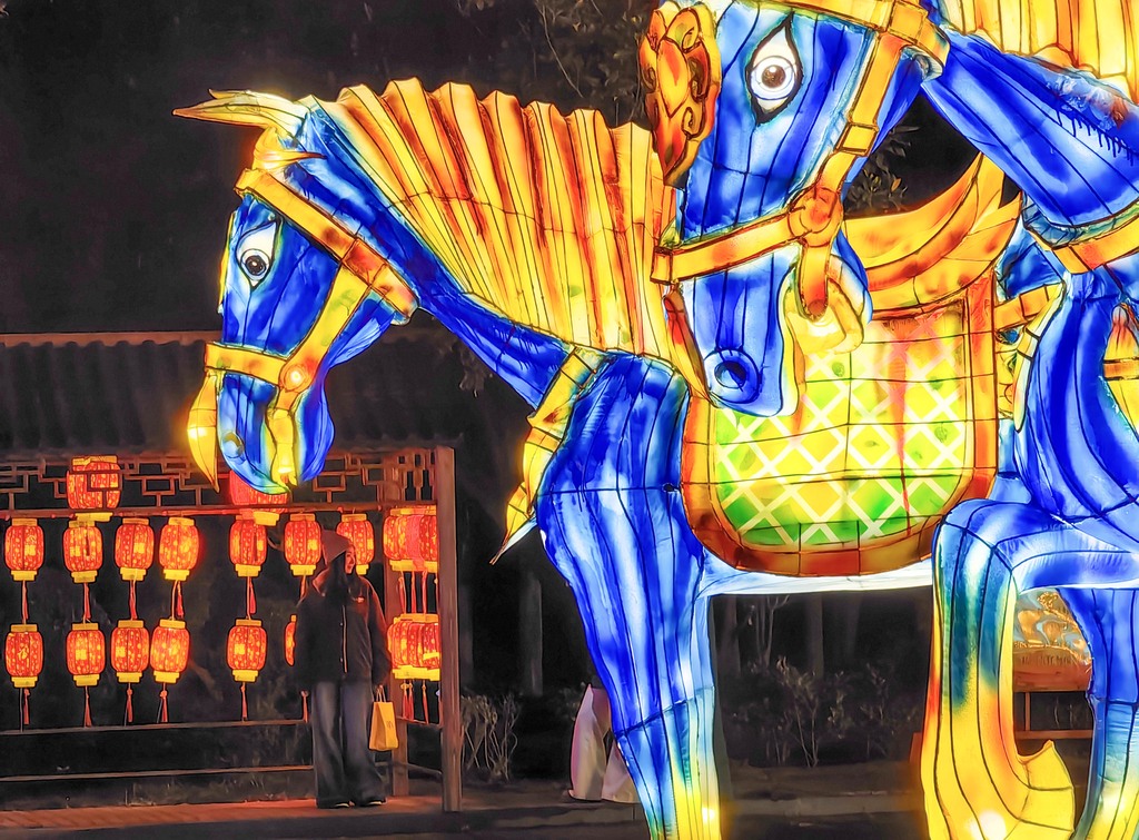 河南洛阳：流光溢彩迎元宵