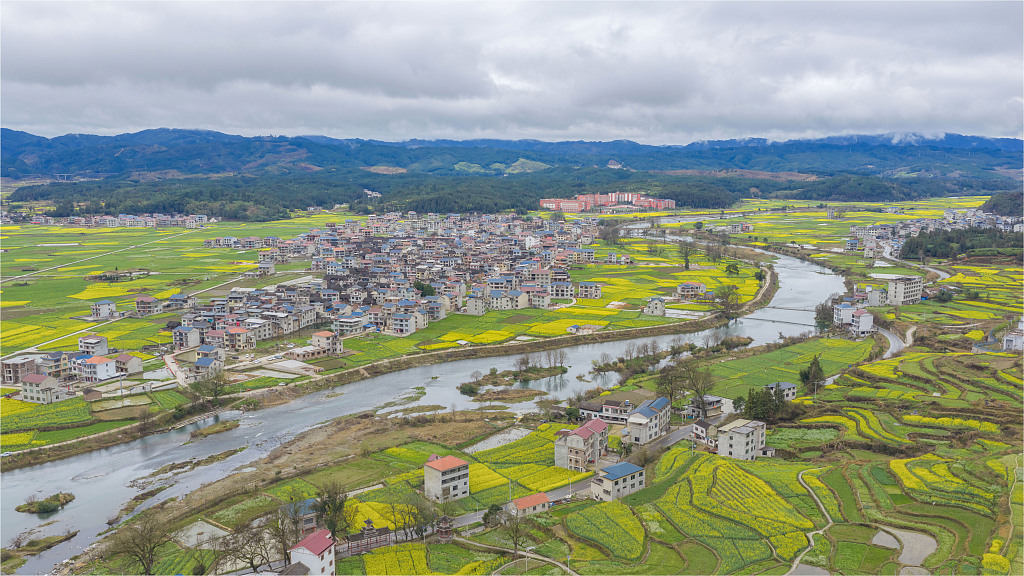 贵州锦屏：雨后乡村生机盎然