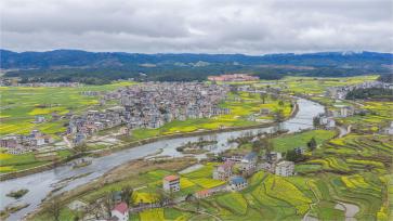 贵州锦屏：雨后乡村生机盎然