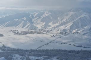 新疆阿勒泰：阳春三月 雪原银装素裹