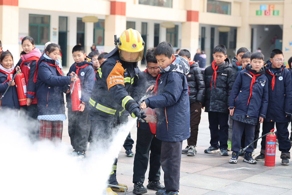 江苏淮安：消防安全进校园