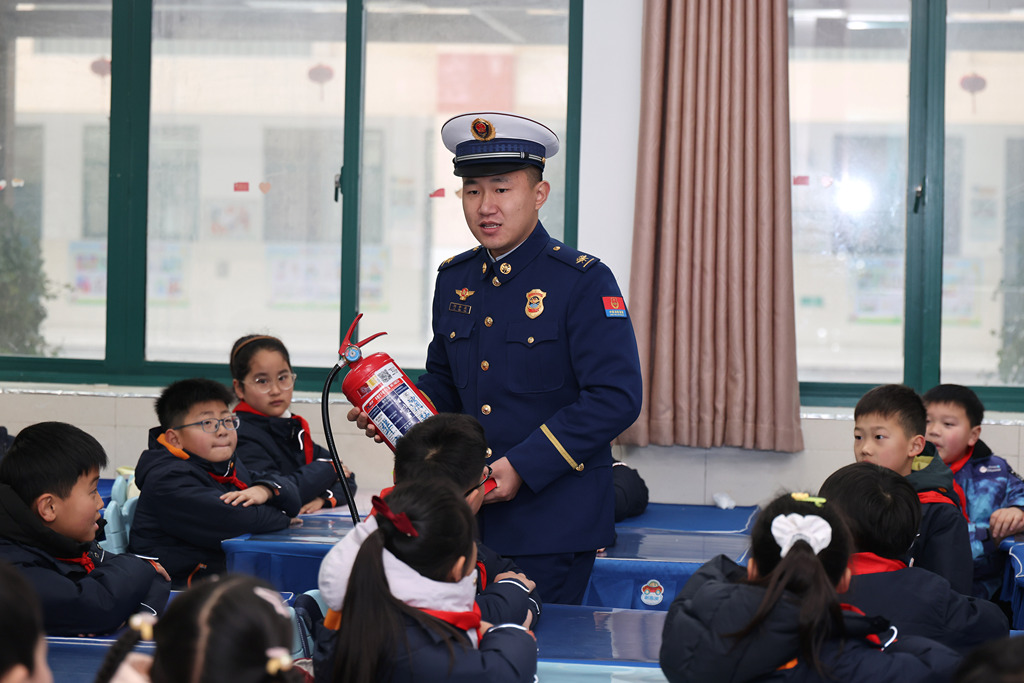 江苏淮安：消防安全进校园
