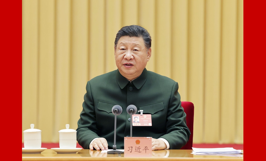 习近平出席解放军和武警部队代表团全体会议