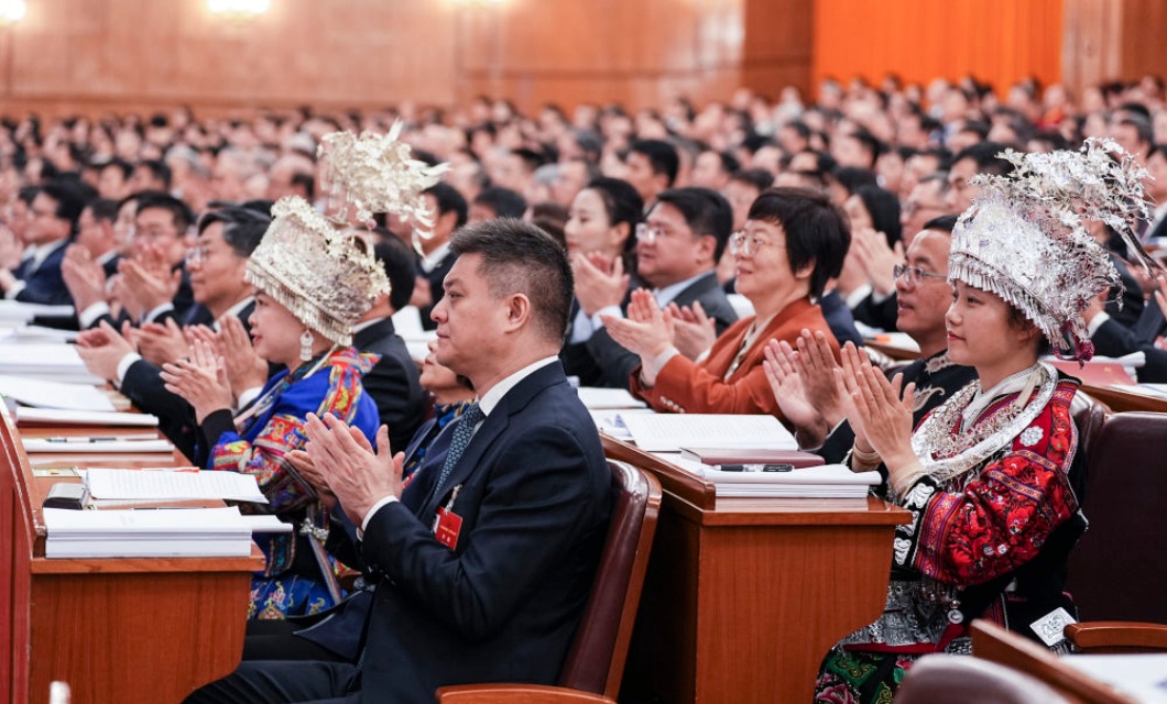 两会·影像链接丨展望“十五五”：互联网“织”梦 新大众文艺舞新篇