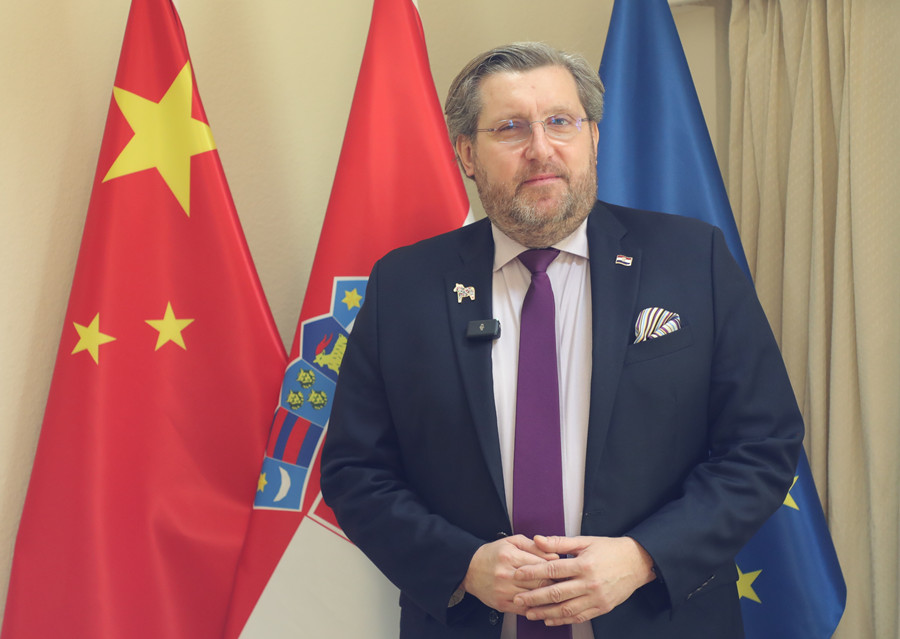 克罗地亚驻华大使米海林：欧中合作的主色调是绿色