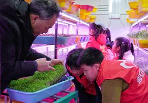 江苏海安：小学生参加多彩活动 乐享周末时光