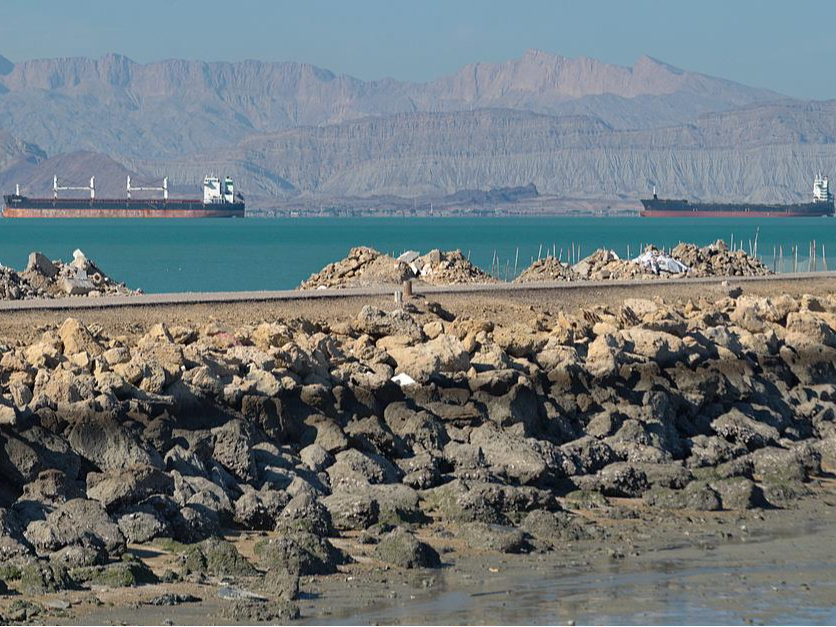 美能源部长称美国“尚未准备好”在霍尔木兹海峡护航