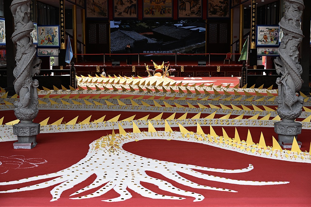 巨型“米龙”现身福州