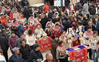 陕西大荔：阿寿村赛花馍迎接“二月二”