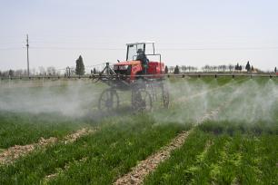 山西芮城：春日农田奏响“春耕交响曲”