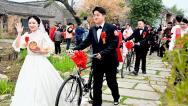安徽亳州：复古集体婚礼倡导文明新风
