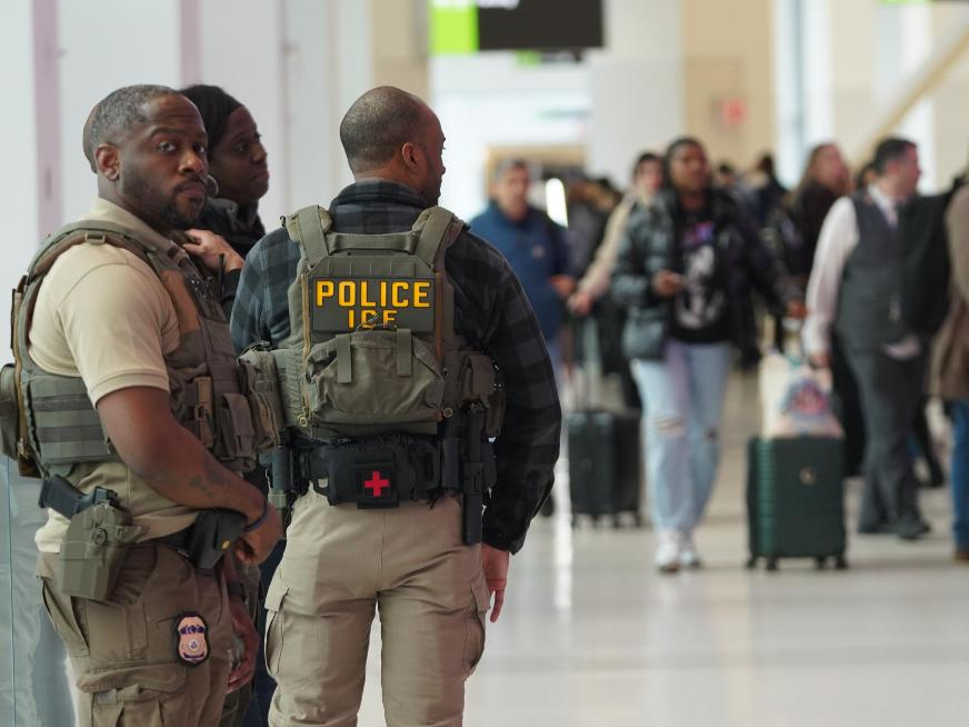 美国土安全部“停摆”致数百机场安检人员辞职