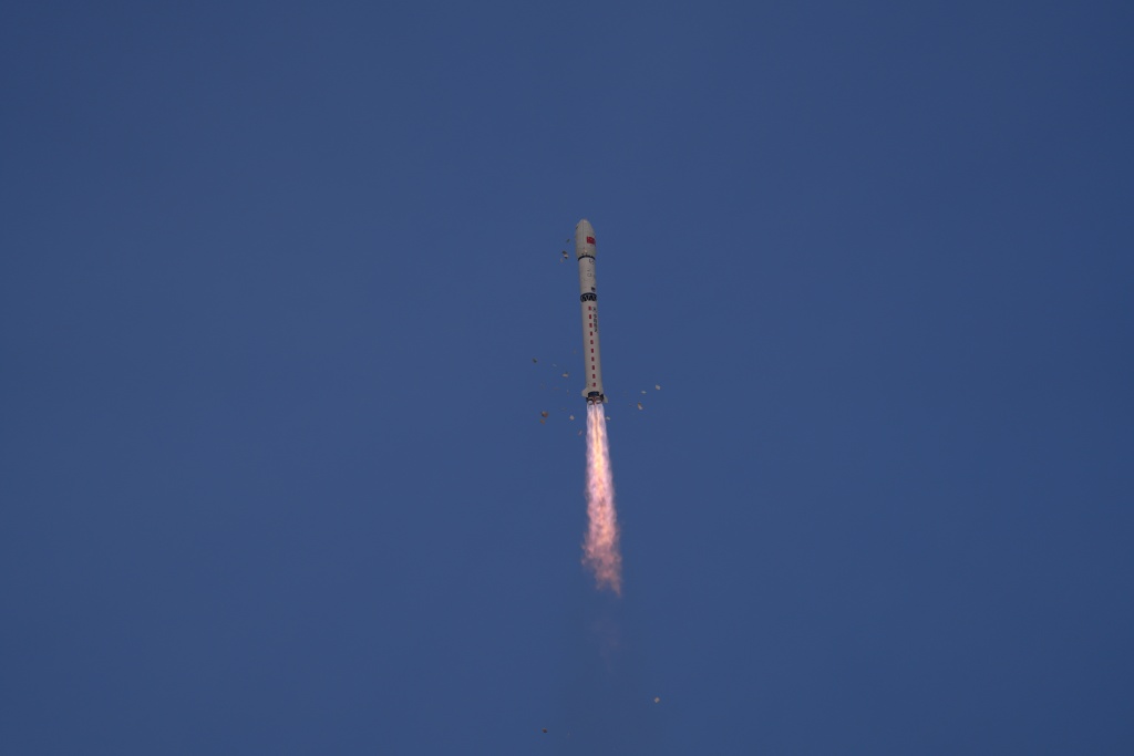 我国成功发射四维高景二号05、06星