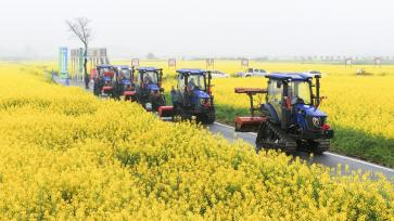 江西瑞昌：农机上门助春耕