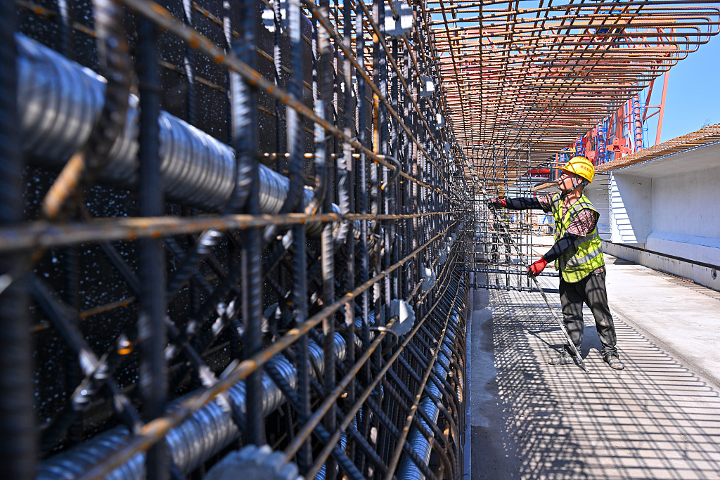 四川眉山：资乐高速建设有序