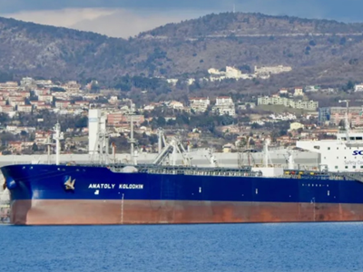 美官员透露美国允许一艘俄罗斯油轮驶抵古巴