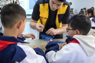 湖北恩施：红色教育研学点亮“春假”