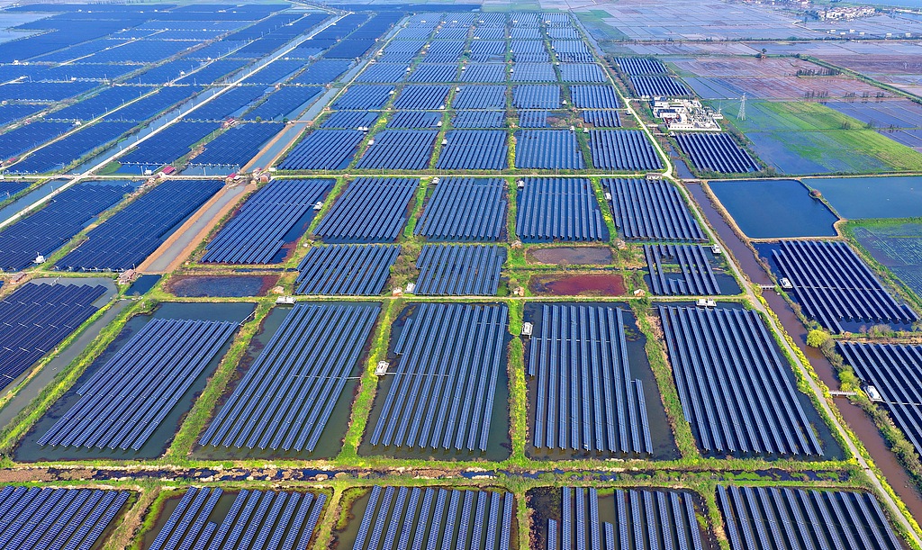 江西南昌：乡村光伏基地鳞次栉比