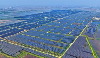江西南昌：乡村光伏基地鳞次栉比