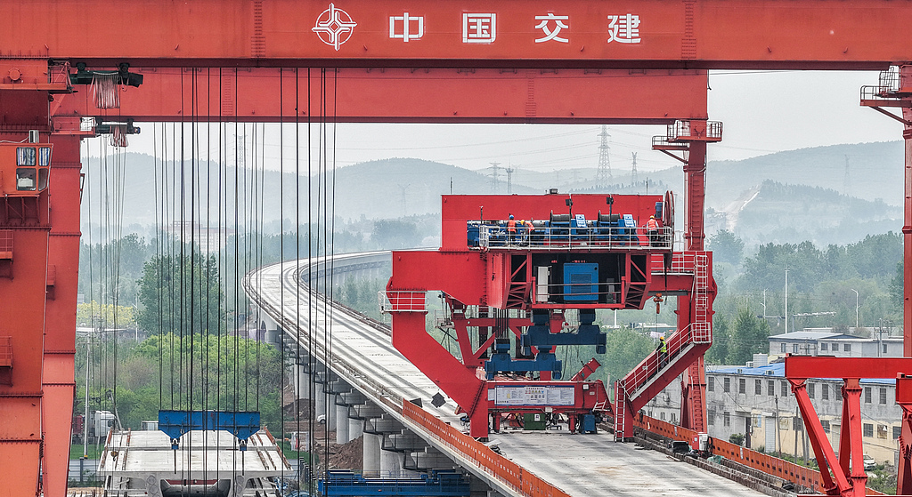 山东枣庄：济枣高铁项目建设加速推进