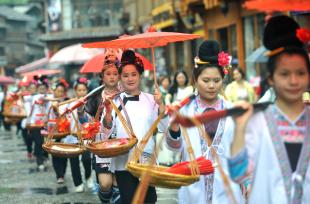 贵州黎平：侗族同胞欢度“谷雨节”