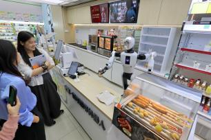 北京：机器人“入职”便利店