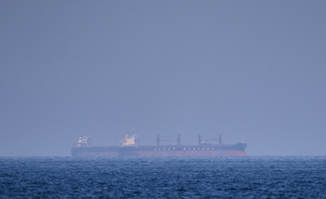 欧盟呼吁外交推动中东停火 保障霍尔木兹海峡航行自由