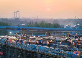 安徽马鞍山：巢马城际铁路建设正酣