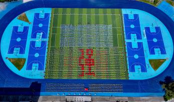 浙江淳安：学生齐诵誓言 迎接五四青年节