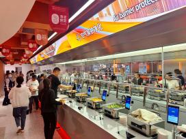 北京“AI机器人食堂”向市民开放