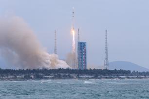 我国成功发射卫星互联网低轨22组卫星