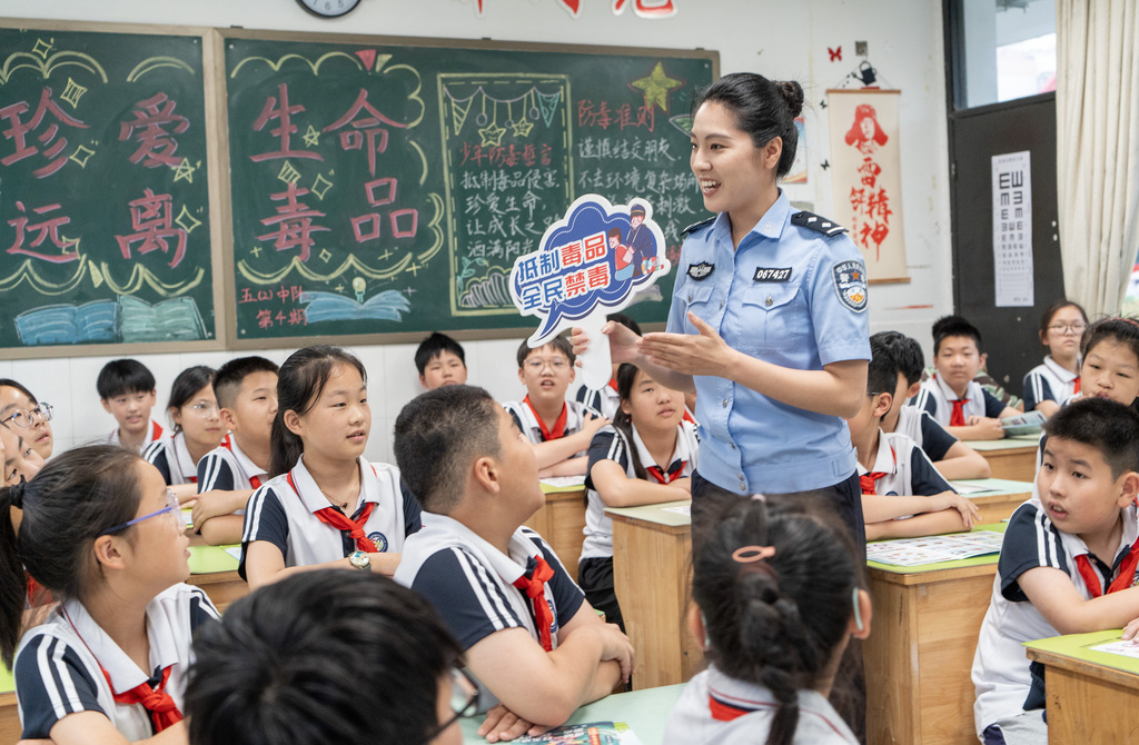 江苏南通：禁毒宣传进校园