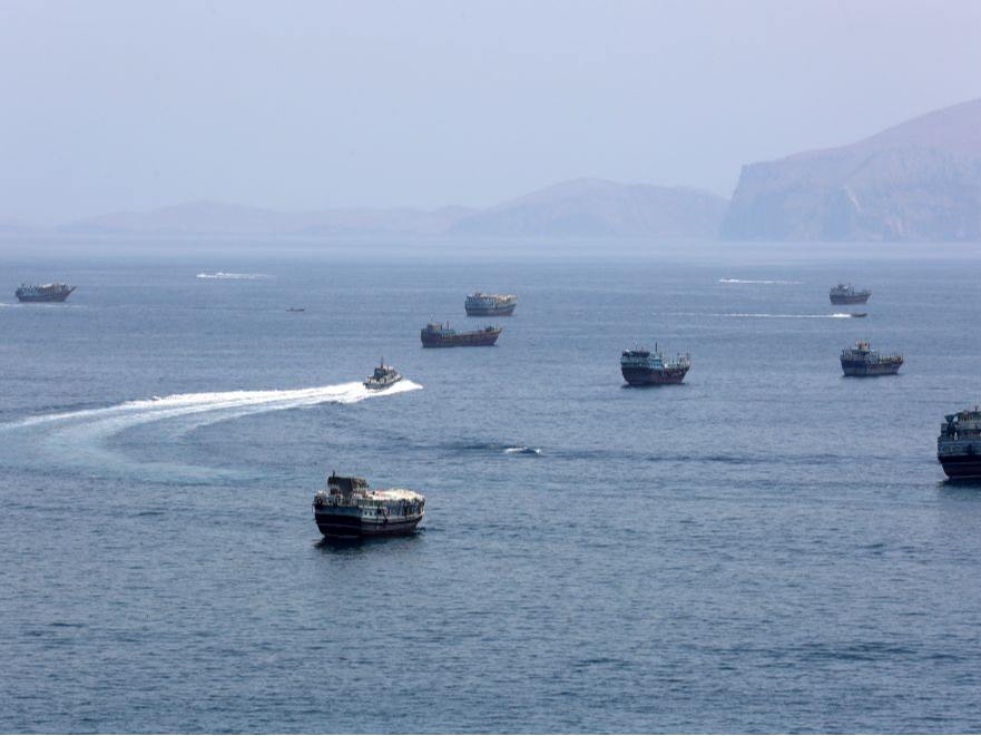 阿曼在霍尔木兹海峡开辟临时航道