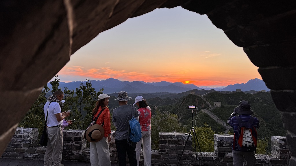 河北承德：金山岭长城夕阳美如画
