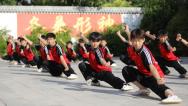 河南焦作：青少年习练太极拳度暑假