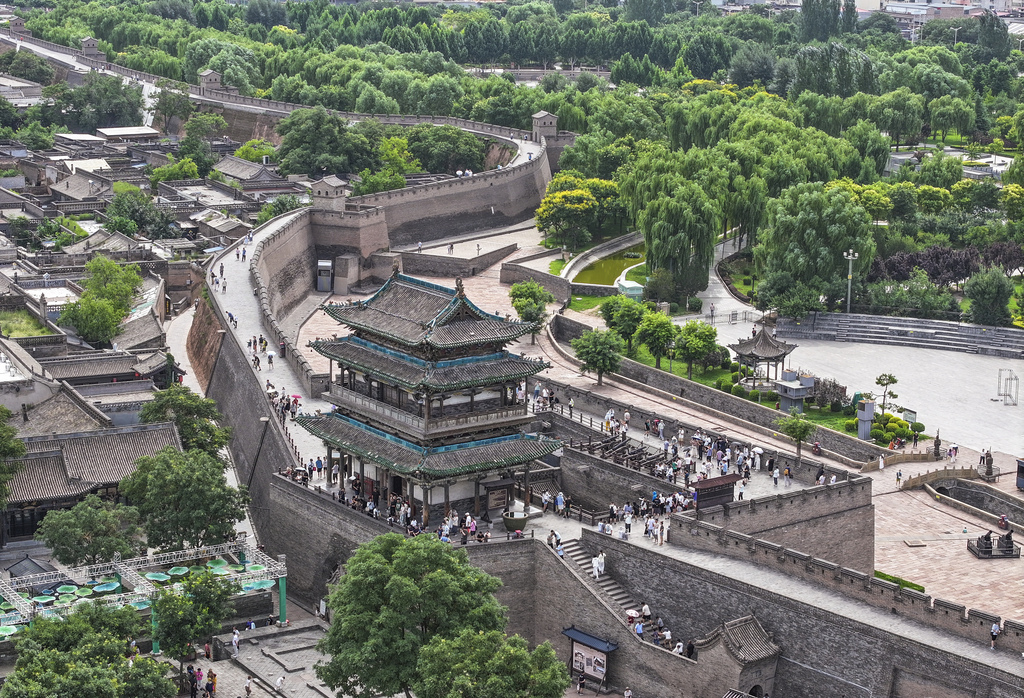 山西晋中：平遥古城暑期旅游持续升温