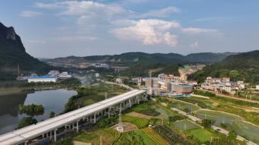 广西柳州：融福高速建设正酣