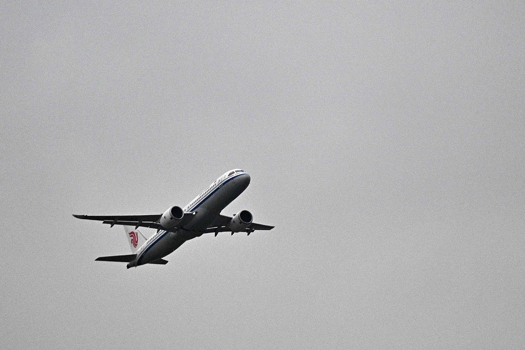 C919国产大飞机正式执飞国际商业航线