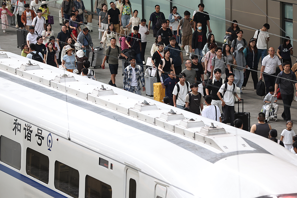 暑运迎来返程高峰