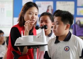 河北广宗：气象科普进校园 学生体验科技魅力