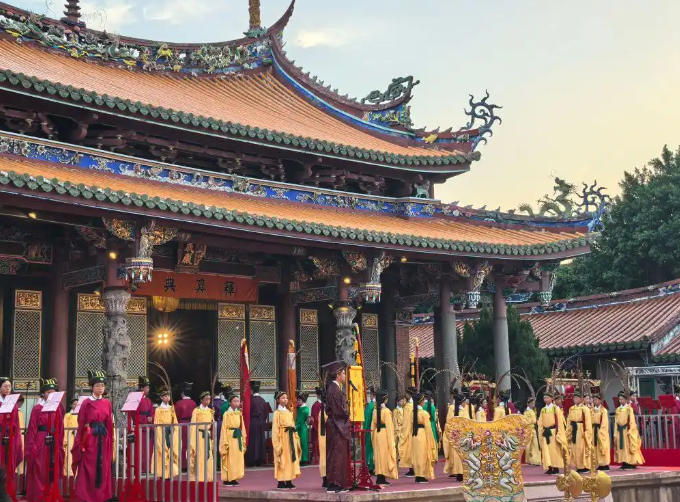 台湾多地孔庙纪念孔子诞辰
