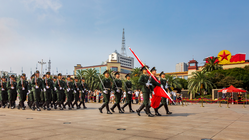 江西南昌：八一广场升旗仪式彩排迎国庆