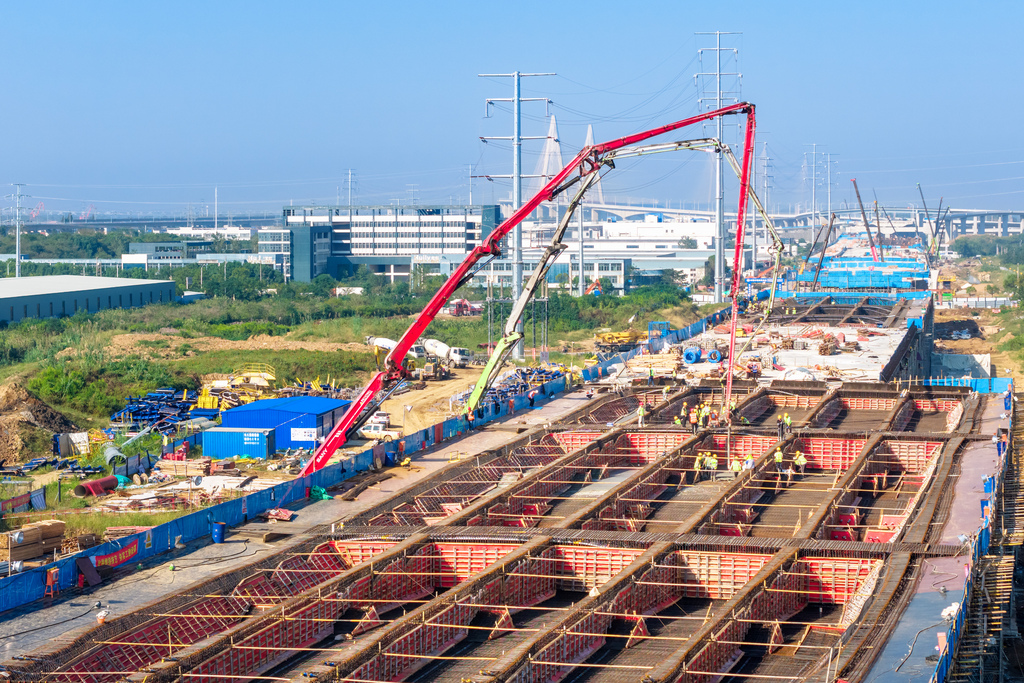 安徽马鞍山：巢马城际铁路建设忙