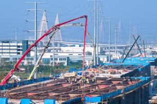 安徽马鞍山：巢马城际铁路建设忙