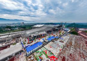 四川广安：西渝高铁广安段建设正酣