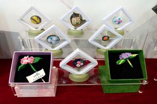 湖北宜昌：峡江特色非遗作品集中亮相