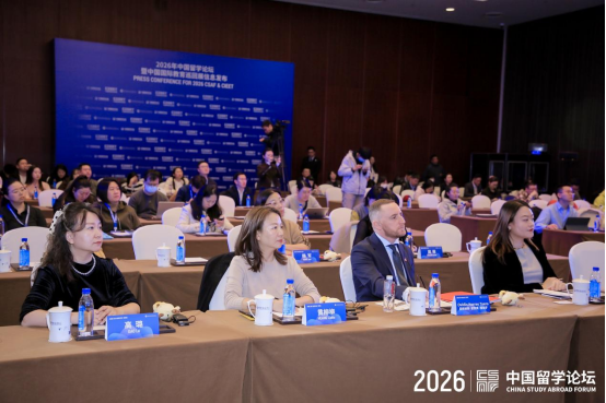 中国国际教育巡回展4月10日开幕 吸引200多所259.png