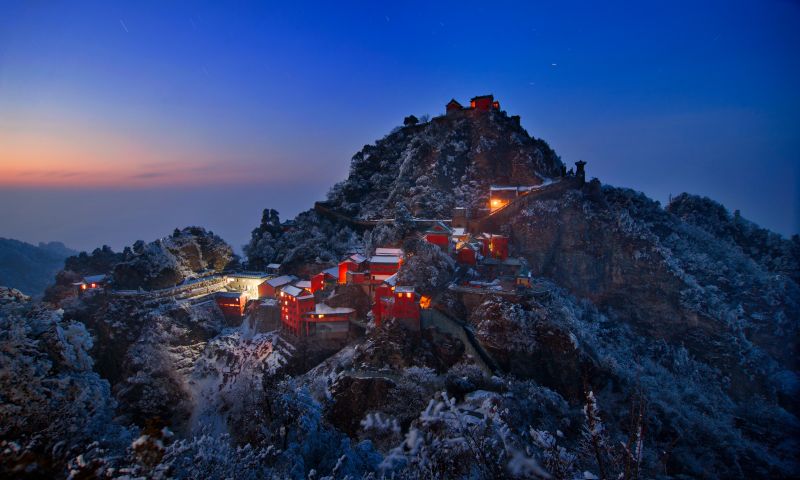武当山风景名胜区-仙山暮色-摄影&nbsp;贾长江.jpg